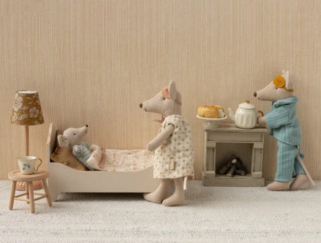 Maileg Fireplace, mouse - off-white