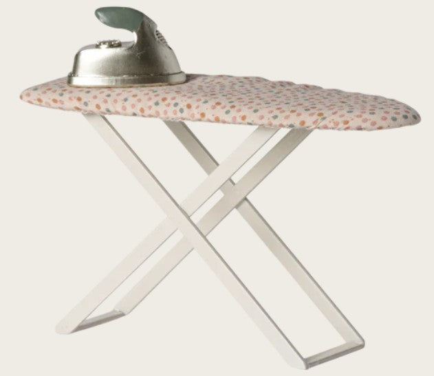 Maileg Iron and ironing board, mouse