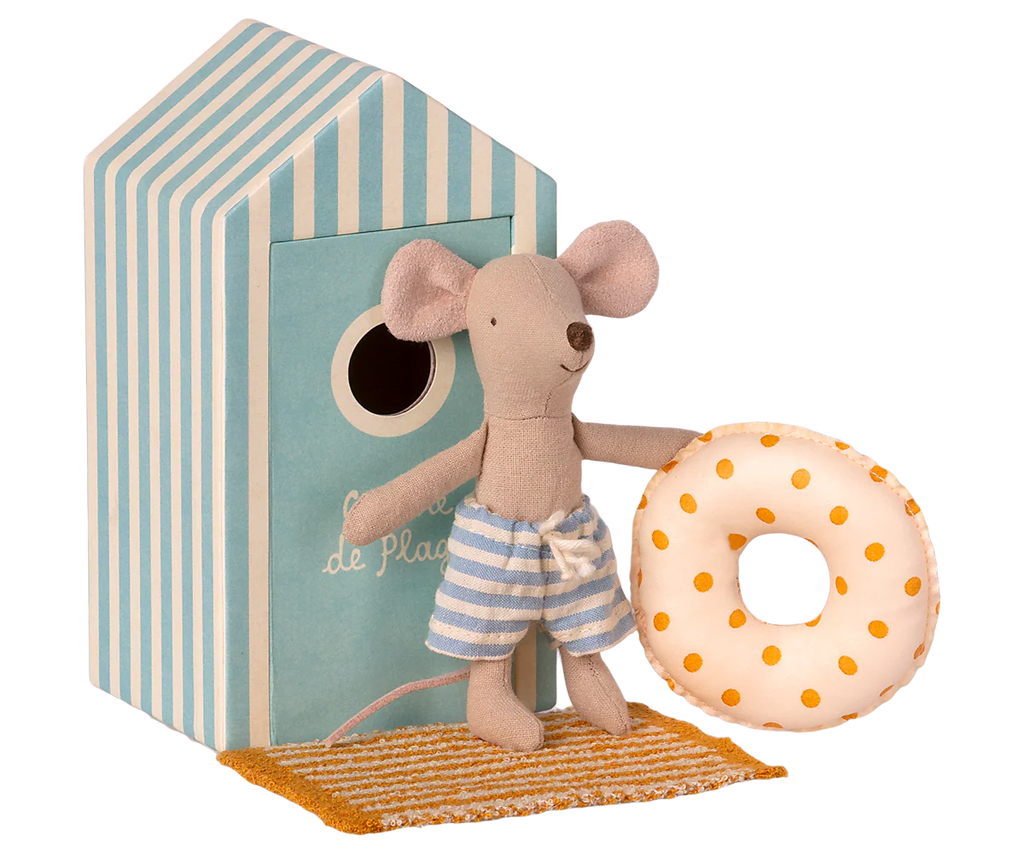 Beach mice, Little brother in Cabin