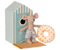 Beach mice, Little brother in Cabin