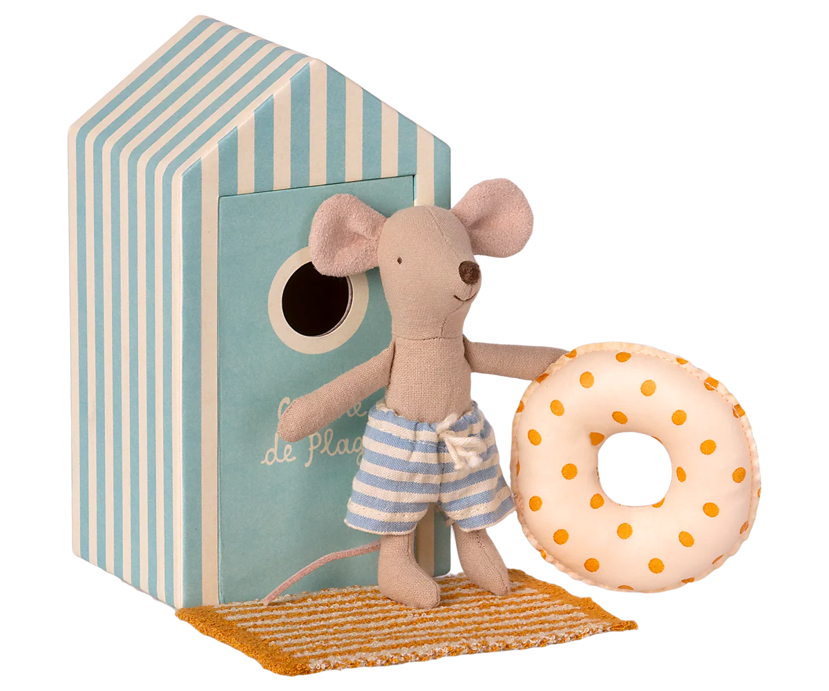 Beach mice, Little brother in Cabin