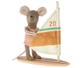 Beach mice, Surfer little sister