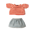 Knitted sweater and skirt, Big sister mouse