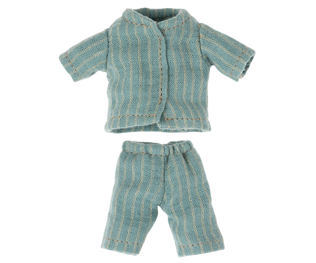 Pyjamas for big brother mouse