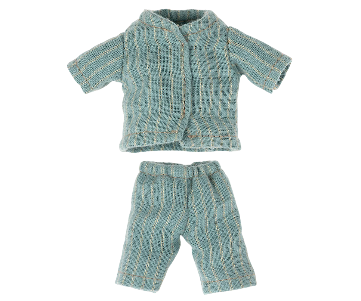 Pyjamas for big brother mouse