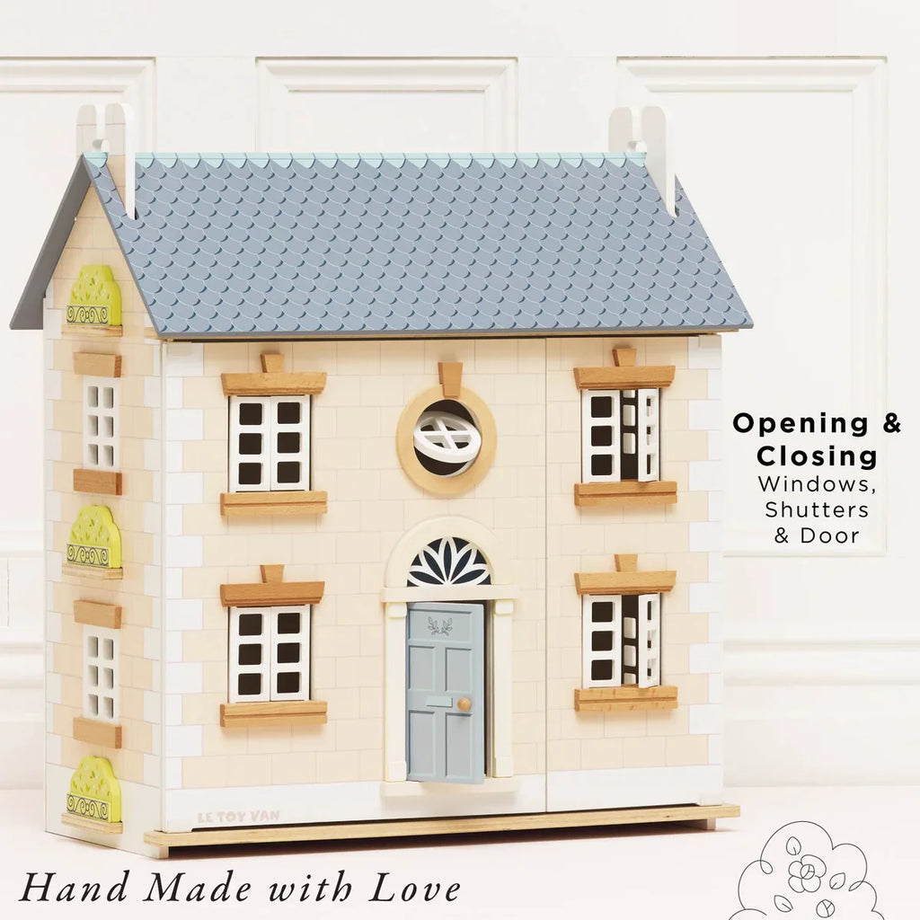 Bay Tree Wooden Doll House