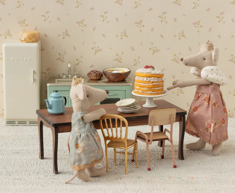 Maileg Mouse Party Cake and Stand