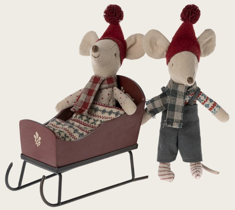 PREORDER Maileg Sleigh, Mouse (Red)