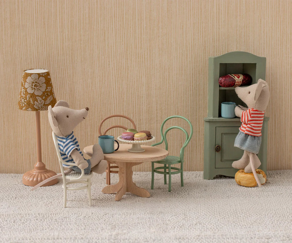 Maileg oval dining table, mouse