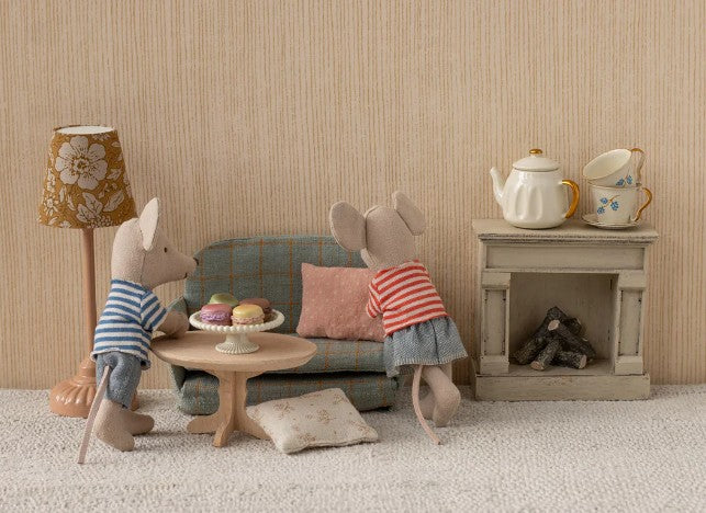 Maileg Oval Coffee Table, Mouse - Nature