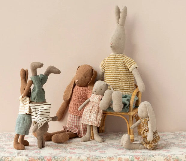 Maileg Rabbit Size 3 , Classic - Knitted Shirt and Pants